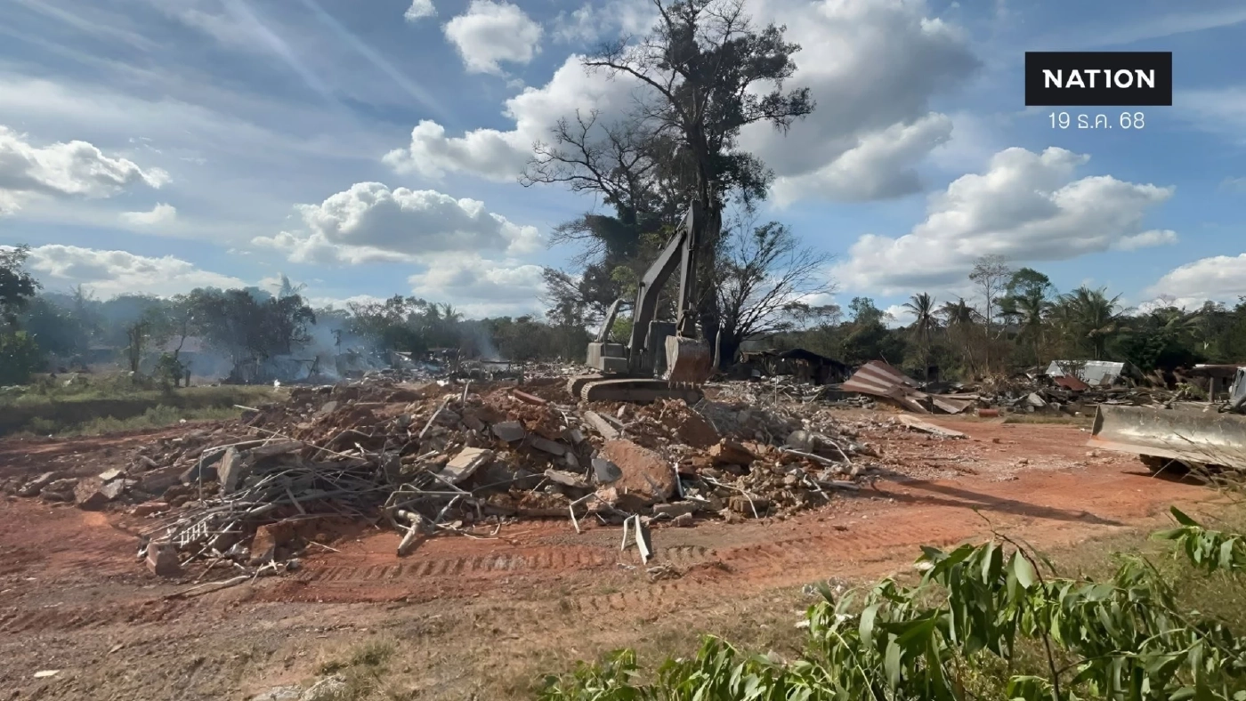 เปิดภาพ "ทหารช่าง" ลุยรื้อถอน "อนุสาวรีย์ตาอม-ตลาดอานม้า"