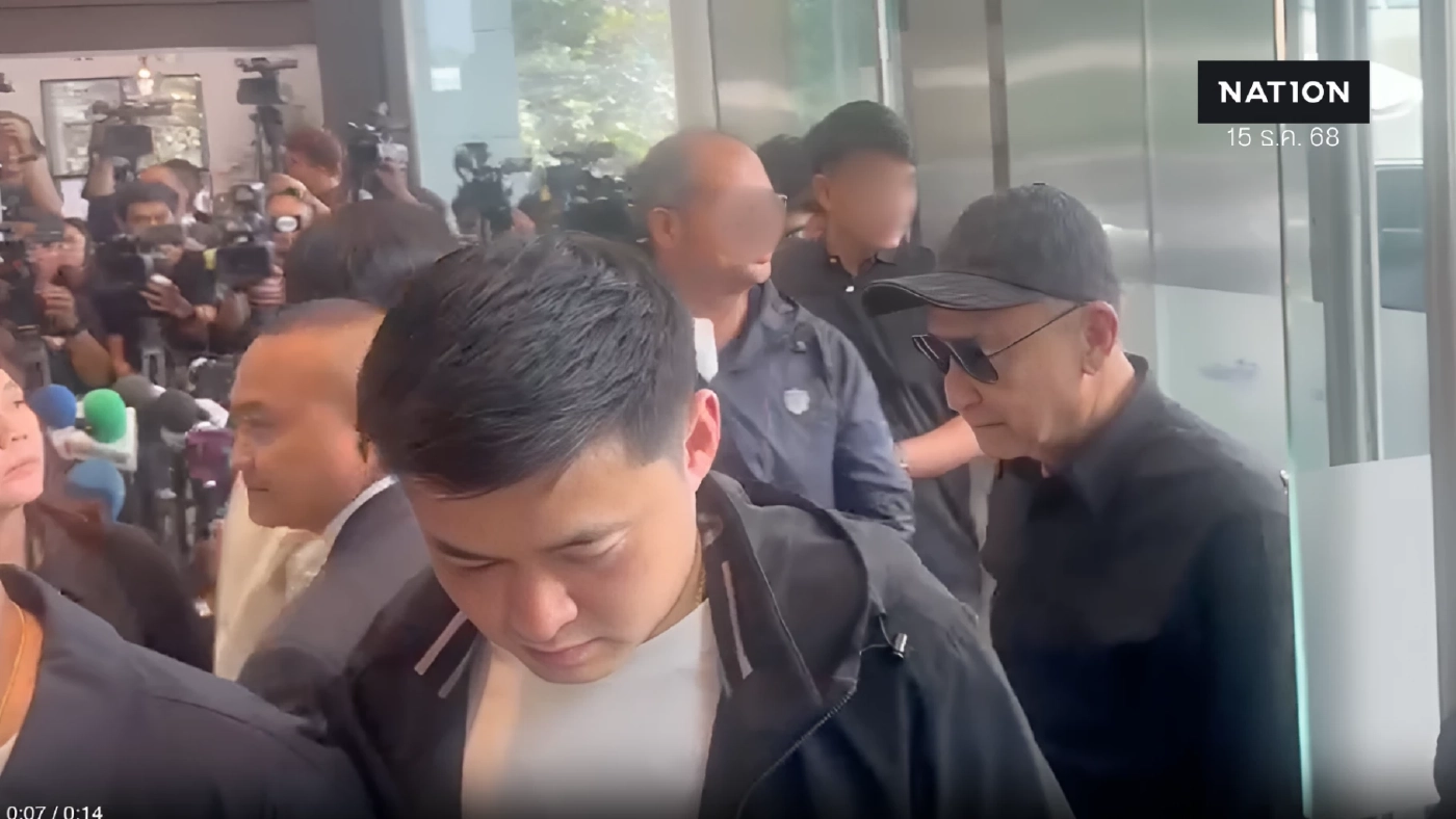 นายกเบี้ยว พ่อน้องลูกพีช ควงลูกชาย ย้ายซบ ภท. พร้อมเด็ก พท.พรึ่บ