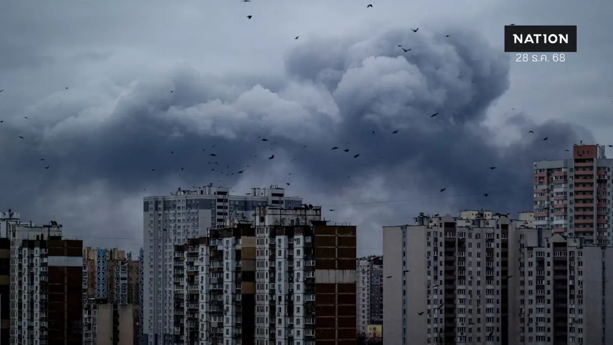 รัสเซียสาดโดรน-ขีปนาวุธ 500 ลูกถล่มเคียฟ ท้าทายถกสันติภาพทรัมป์