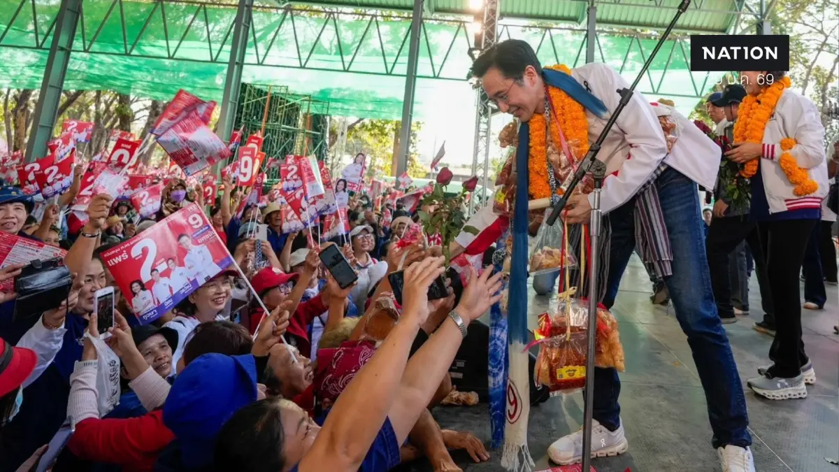 "ยศชนัน" อู้คำเมือง อ้อนขอคะแนนพี่น้อง "ชาวแพร่" "ยศชนัน" อู้คำเมือง อ้อนขอคะแนนพี่น้อง "ชาวแพร่"