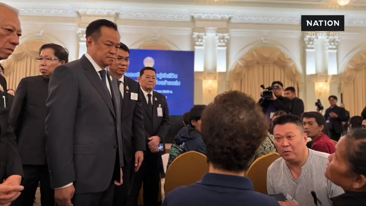 “อนุทิน” เป็นสักขีพยานมอบเงินเยียวยาญาติผู้เสียชีวิตเครนถล่ม “อนุทิน” เป็นสักขีพยานมอบเงินเยียวยาญาติผู้เสียชีวิตเครนถล่ม