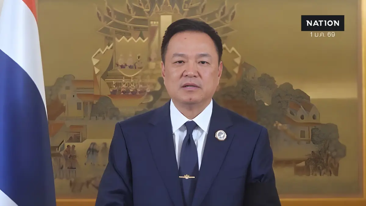 นายกฯ อวยพรปีใหม่ ขอคนไทยมีรอยยิ้ม เดินทางไม่ประมาท ให้กำลังใจชายแดน