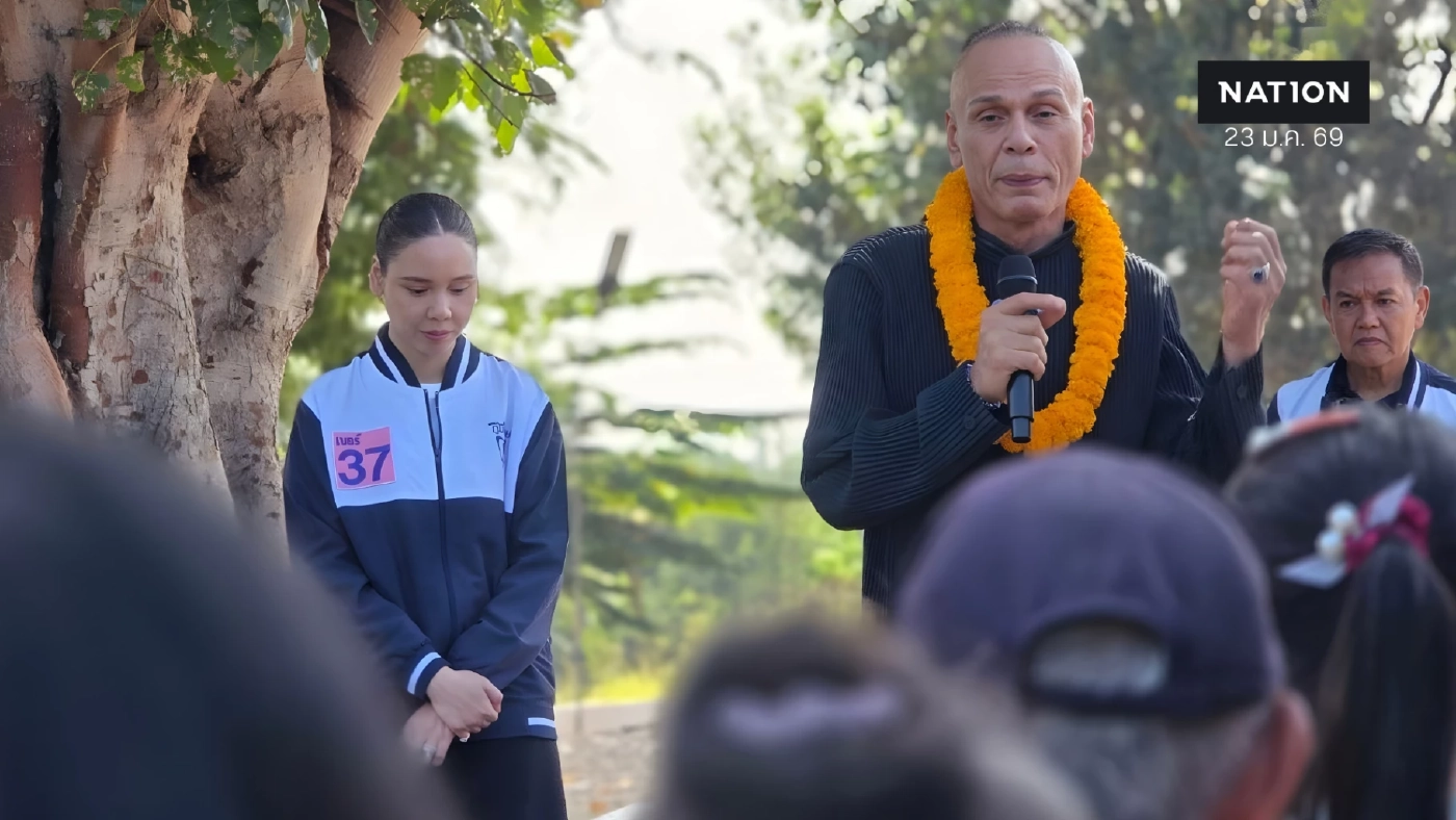 “ซาบีดา” ช่วย “ชาดา” หาเสียง อ้อนขอคะแนนชาวบ้านไร่กลับสภา