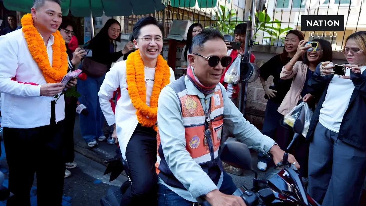 ชาวสำโรงตะโกนเรียกนายก “ยศชนัน” มั่นใจกวาดคะแนนแซงพรรคส้ม ชาวสำโรงตะโกนเรียกนายก “ยศชนัน” มั่นใจกวาดคะแนนแซงพรรคส้ม