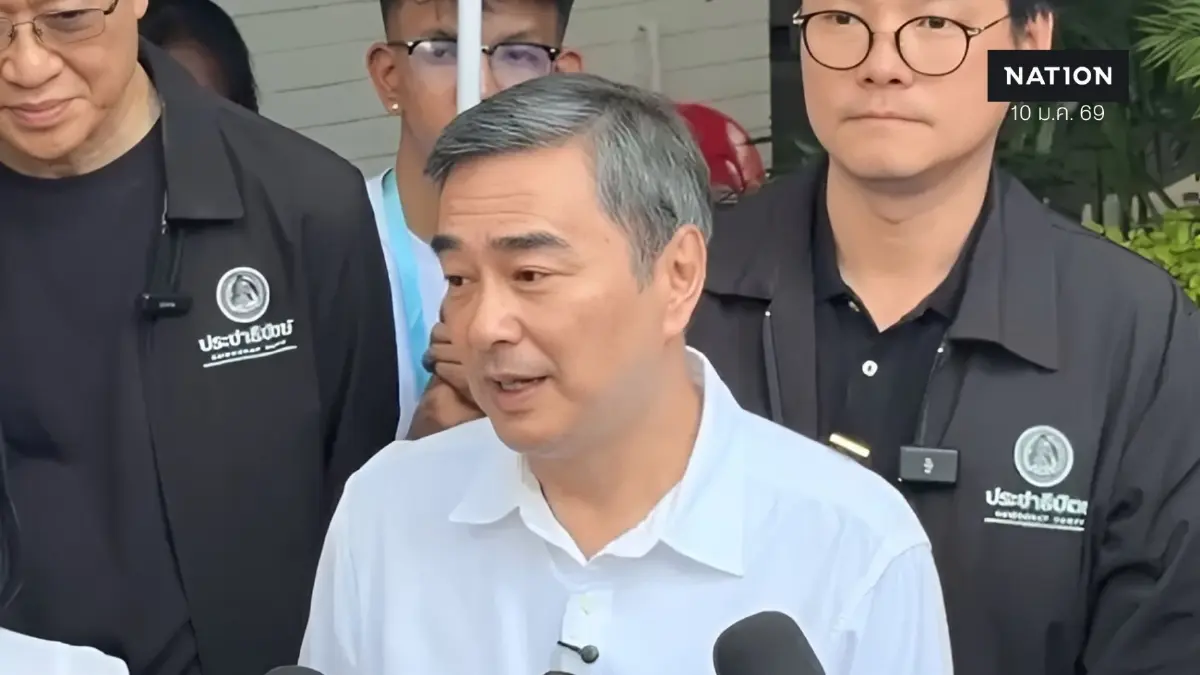 "อภิสิทธิ์-การดี-กรณ์" ผนึกกำลังลุยสนามหลักสี่-จตุจักร ชูนโยบาย "เกิดปั๊บรับสิทธิ์" (มีคลิป)