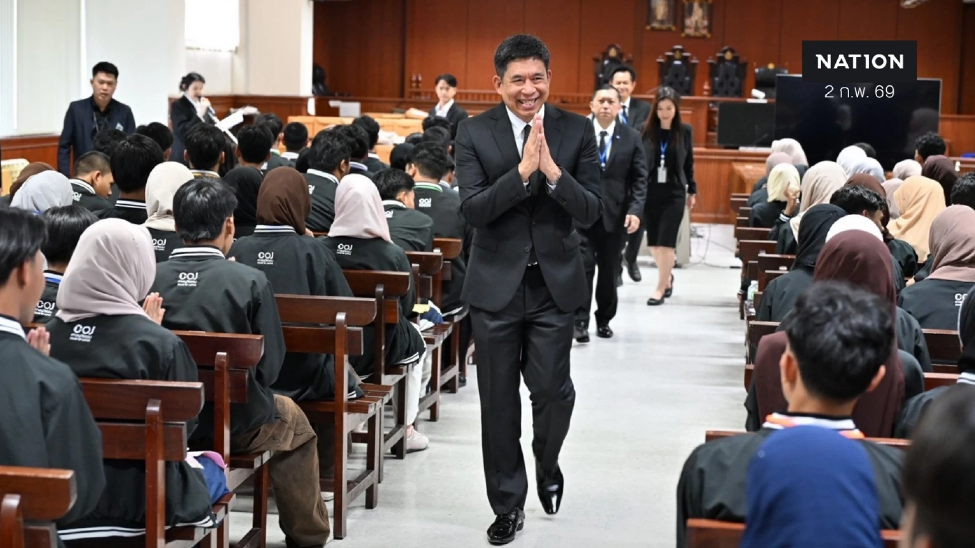 อธิบดีศาลอาญาเปิดบัลลังก์รับ เยาวชนไทย หัวใจเดียวกัน รุ่นที่ 10