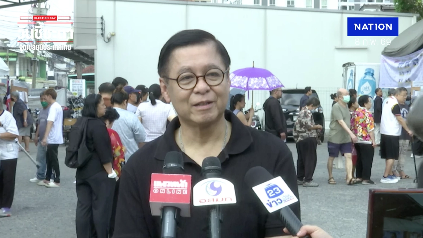 สีหศักดิ์ควงครอบครัวใช้สิทธิเสนานิคม ยันชายแดนไทย-กัมพูชาเลือกตั้งสงบ