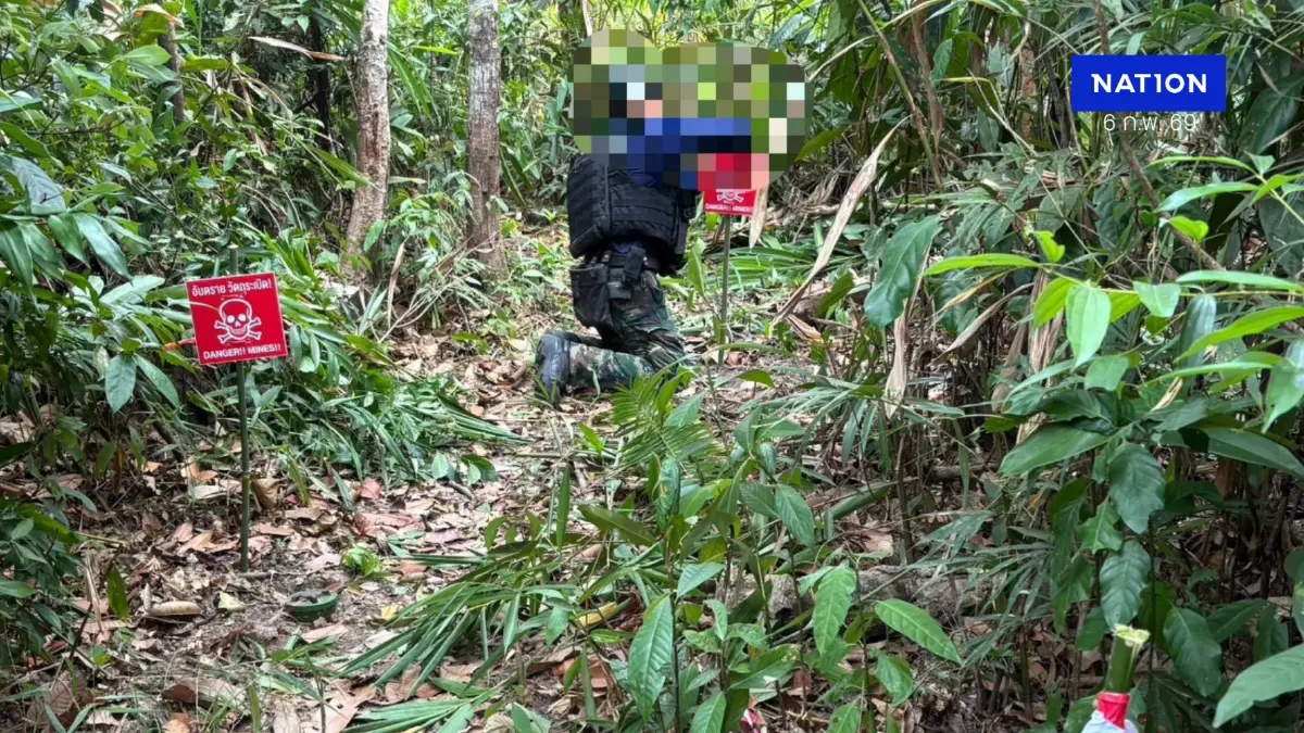 กองทัพเรือยึดมั่นถ้อยแถลงการณ์ร่วม สนับสนุน ฉก.นย.ตราด เก็บกู้ทุ่นระเบิด กองทัพเรือยึดมั่นถ้อยแถลงการณ์ร่วม สนับสนุน ฉก.นย.ตราด เก็บกู้ทุ่นระเบิด