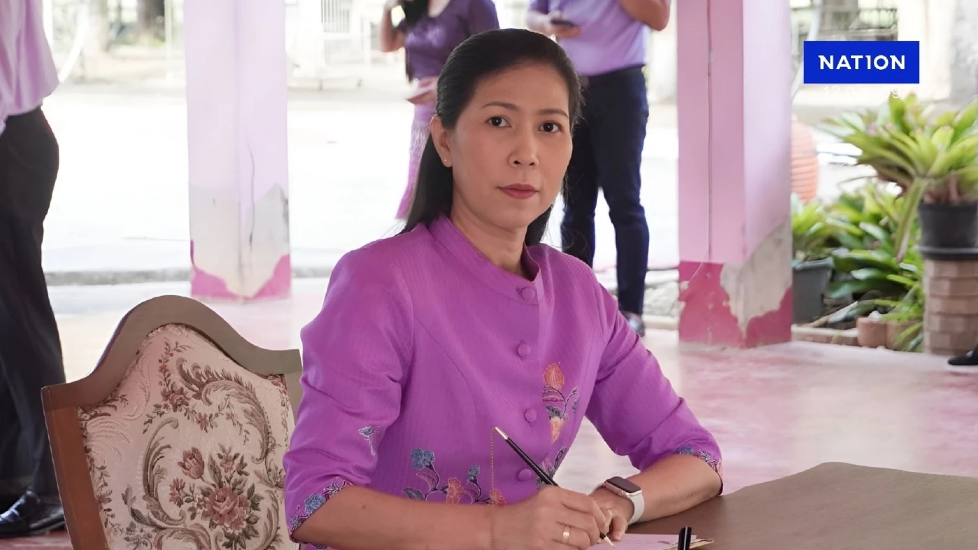 เปิดประวัติ! "ผอ.ศศิพัชร" ครูผู้เสียสละ "ยอมเป็นตัวประกันแทนเด็ก"