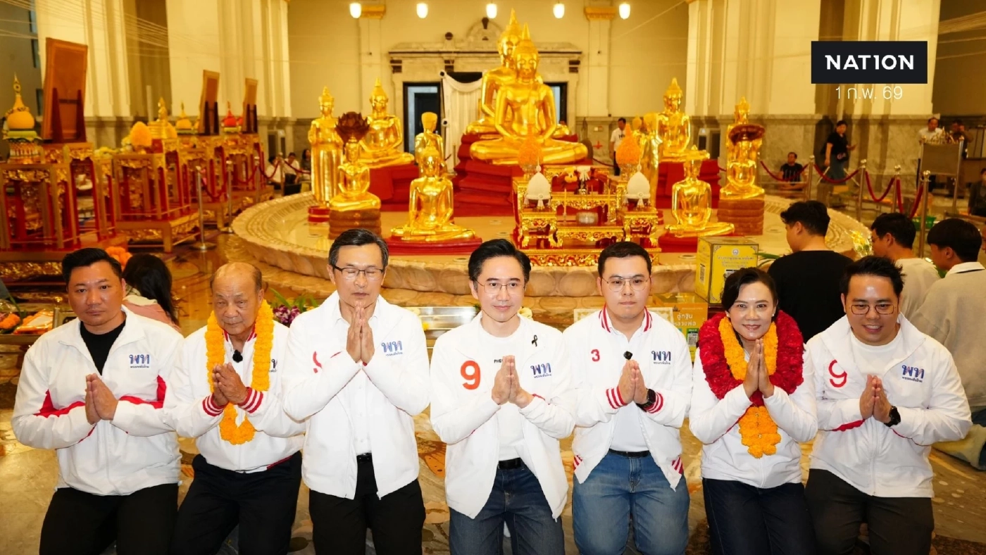 “ยศชนัน” นำผู้สมัครฉะเชิงเทรา สักการะหลวงพ่อโสธร เอาฤกษ์เอาชัย