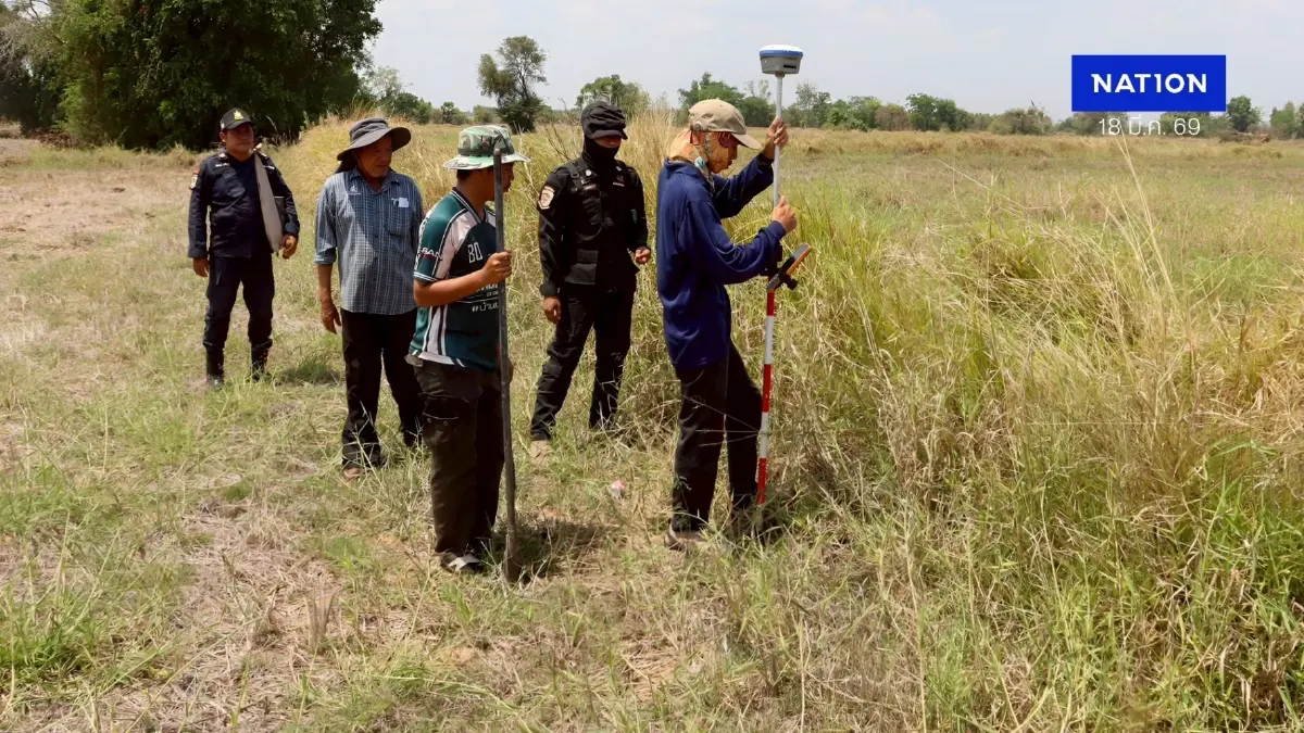 กกล.บูรพา ร่วมกับ ป่าไม้-ที่ดิน สระแก้ว "เร่งรังวัด-ตรวจสิทธิ" ที่ทำกินให้ชาวบ้าน บ.หนองจาน กว่า 70 ไร่ พร้อมสร้างหลุมหลบภัย