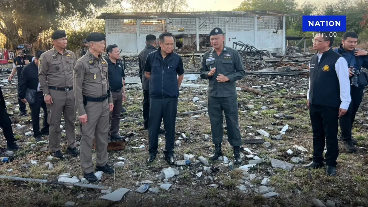 “อนุทิน” ตรวจจุดคลังแสง ตชด.21 พบเจ้าหน้าที่เคลียร์พื้นที่แล้ว “อนุทิน” ตรวจจุดคลังแสง ตชด.21 พบเจ้าหน้าที่เคลียร์พื้นที่แล้ว