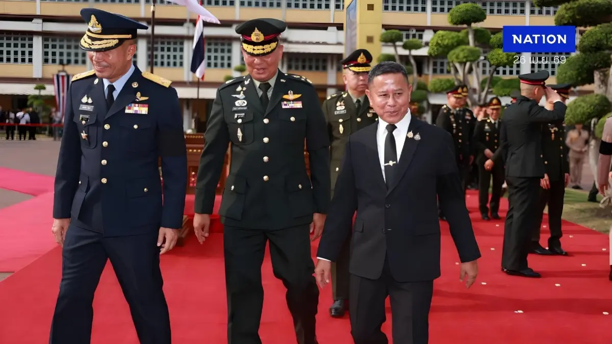 “บิ๊กดุลย์" โพสต์ย้ำสัมพันธ์ ผบ.ทบ.-ผบ.ทอ. แน่นปึก ไม่ใช่แค่เพื่อนร่วมรุ่น ตท.26
