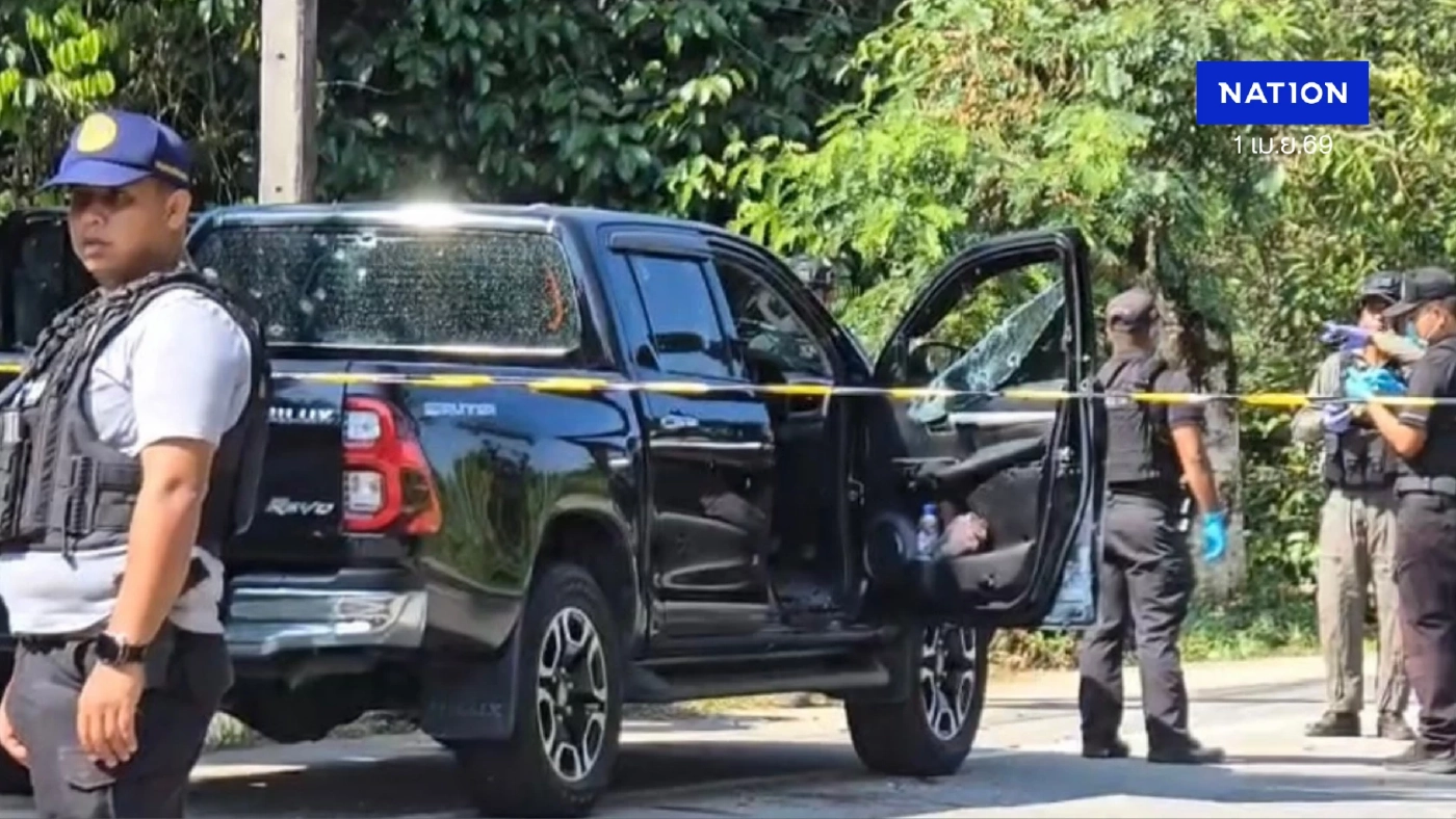 คืบหน้ายิงถล่ม "ปลัดจะแนะ" พบปลอกกระสุนเกลื่อน 68 ปลอก! แฉคนร้ายล้อมรถปล้นปืน M16 หลบหนี