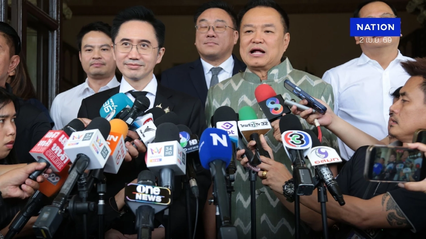 “อนุทิน-ยศชนัน” โชว์ปึ้ก ไหล่ชนไหล่ ย้ำทำงานไร้รอยต่อ