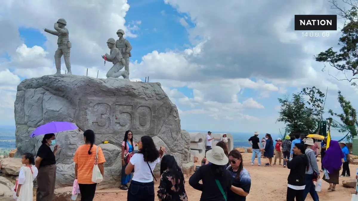 ทะลักชายแดน! นทท.แห่เที่ยว "ปราสาทตาควาย-เนิน 350" วันสุดท้าย เมื่อวานยอดทะลักเฉียด 3,000 คน
