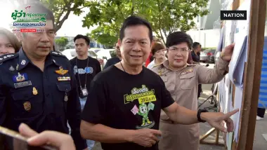 ปธ.กกต. ลุยตรวจเลือกตั้ง กทม. ย้ำโปร่งใสทุกคะแนนเสียง ชวนคนกรุงฯ เข้าคูหาถึง 5 โมงเย็น