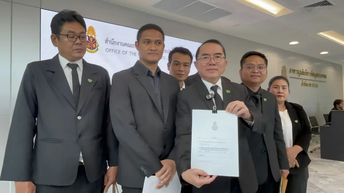 “หมอวรงค์” หอบหลักฐานยื่น ป.ป.ช. ฟัน รมว.-ปลัดดีอี ล็อกสเปก TH-AI Passport