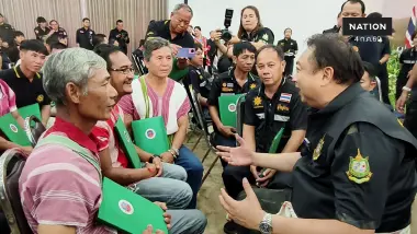 พลิกนโยบาย “คนอยู่กับป่า” ทส. มอบสิทธิ์ทำกิน อส.12  กว่า 7,700 ไร่