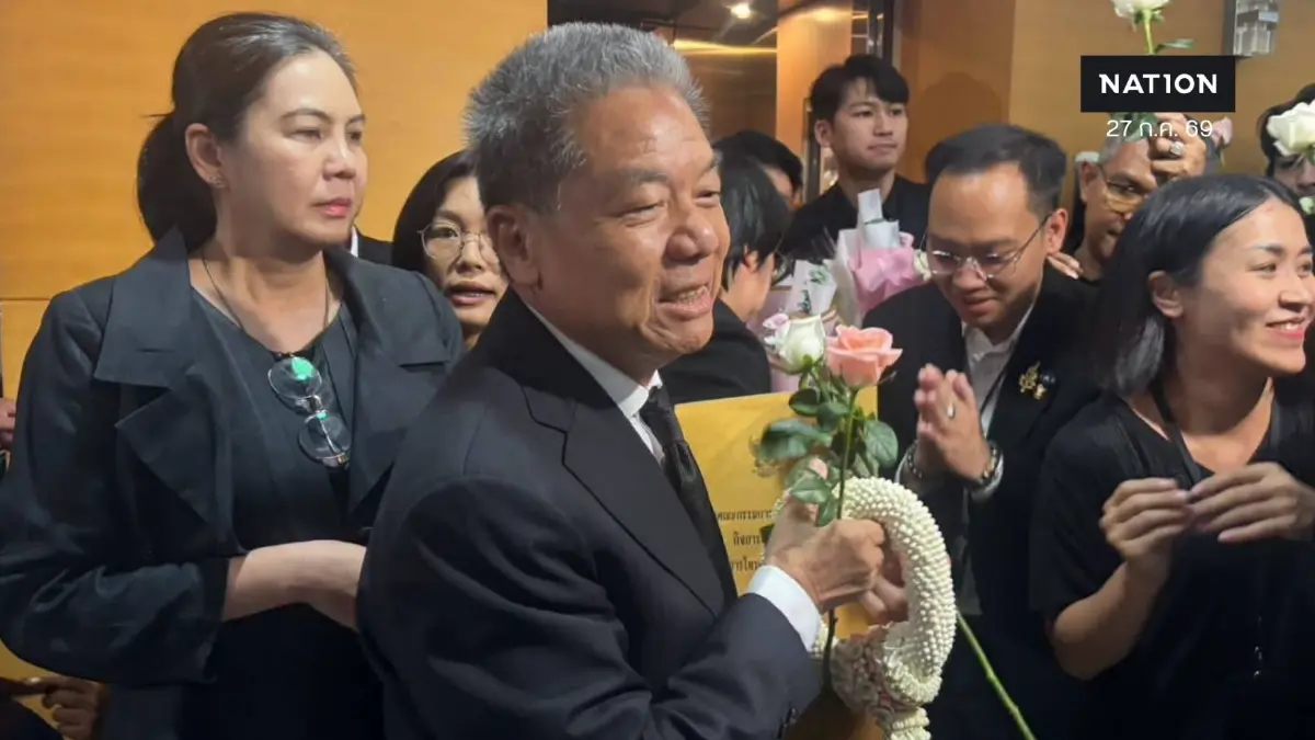 ประชุม "กสทช.ล่ม" หลัง "หมอไห่" ยื้ออ้างยังไม่ได้ทูลเกล้าฯ ด้าน "คกก. วอล์กเอาต์" สุดท้าย "เลื่อนการประชุม"