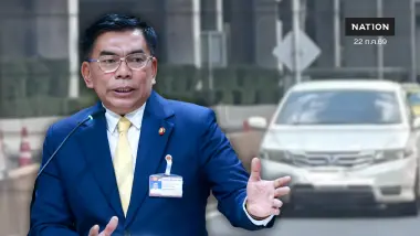 "กมลศักดิ์​" โวย สงสัยถูกชายหัวเกรียน สะกดรอย ป้ายทะเบียนโยงนาวิกฯ