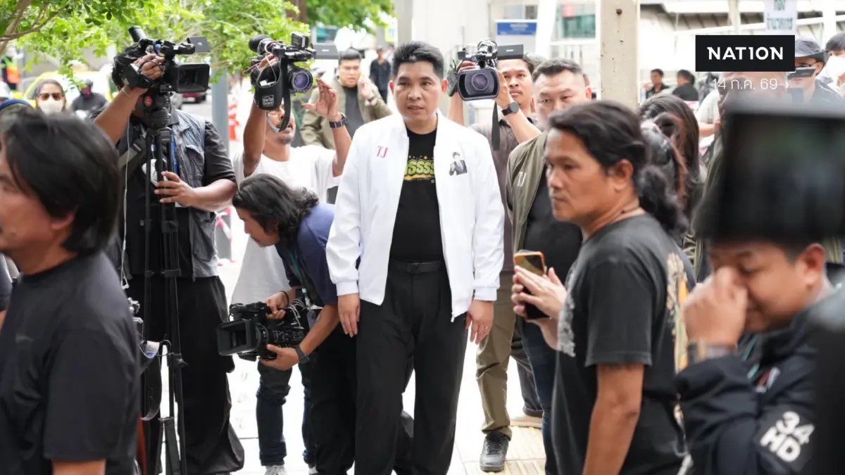 "ธรรมนัส" ส่ง "ธนกฤต" ลุยตรวจไฟไหม้โรงเบียร์ลาดพร้าว ดับ 30 ราย