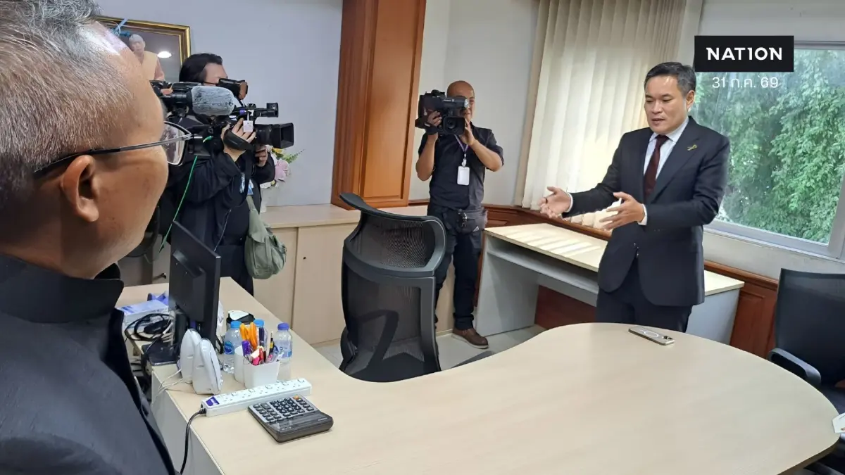 ด่วน! "กมธ.ป.ป.ช." บุกตรวจ สถ.  ดูตู้เซฟเก็บ "แฟลชไดรฟ์" แฉขบวนการ "โกงสอบท้องถิ่น" ตั้งแต่ "ผู้ซื้อ" จนถึงระดับ "เสนาบดี"