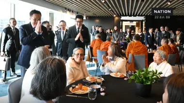 อนุทิน พบชุมชนไทยในโอ๊คแลนด์ นิวซีแลนด์ ก่อนกลับไทยลงพื้นที่ "น่าน"