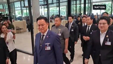 "อนุทิน" นำทีมเข้าสภาเสนอ พ.ร.ก.กู้เงิน 4 แสนล้านบาท พร้อมส่งรัฐมนตรีแจงฝ่ายค้านโปร่งใส