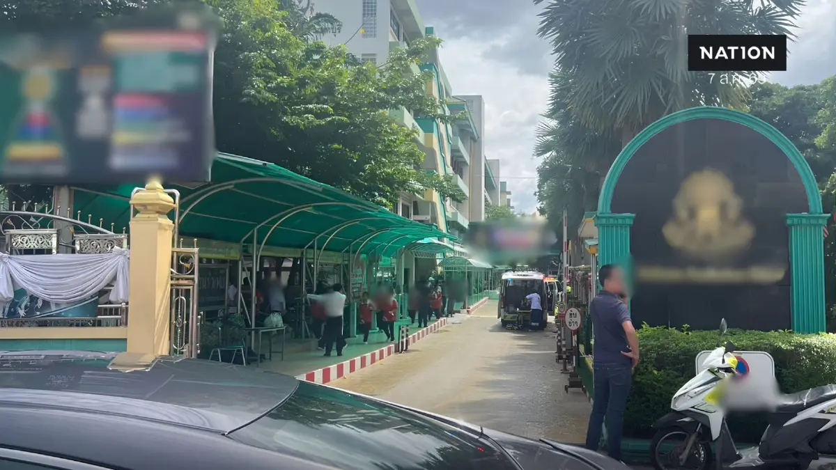 ด่วน! กราดยิงโรงเรียนดังนนทบุรี ดับแล้ว 4 บาดเจ็บกว่า 15 ราย ด่วน! กราดยิงโรงเรียนดังนนทบุรี ดับแล้ว 4 บาดเจ็บกว่า 15 ราย