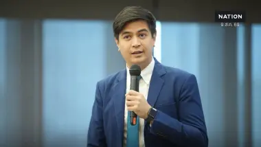 “พริษฐ์” แฉเส้นเงินโกง สว. โอนให้เจ้าหน้าที่ กกต. 13 ครั้ง