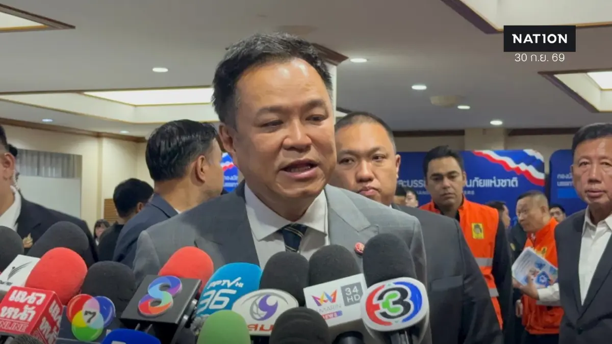 นายกฯ สั่งตั้งวอร์รูม ประชุมสถานการณ์น้ำท่วมทุก 8 โมง แจงแจกเงินชาวบ้าน เหตุถุงยังชีพหมด