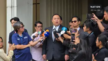 'พลพีร์' ชม 'กล้าธรรม' โหวตงบฯ ปัดตอบปรับ ครม. ป้องกลุ่ม 'ลูกเทพ'