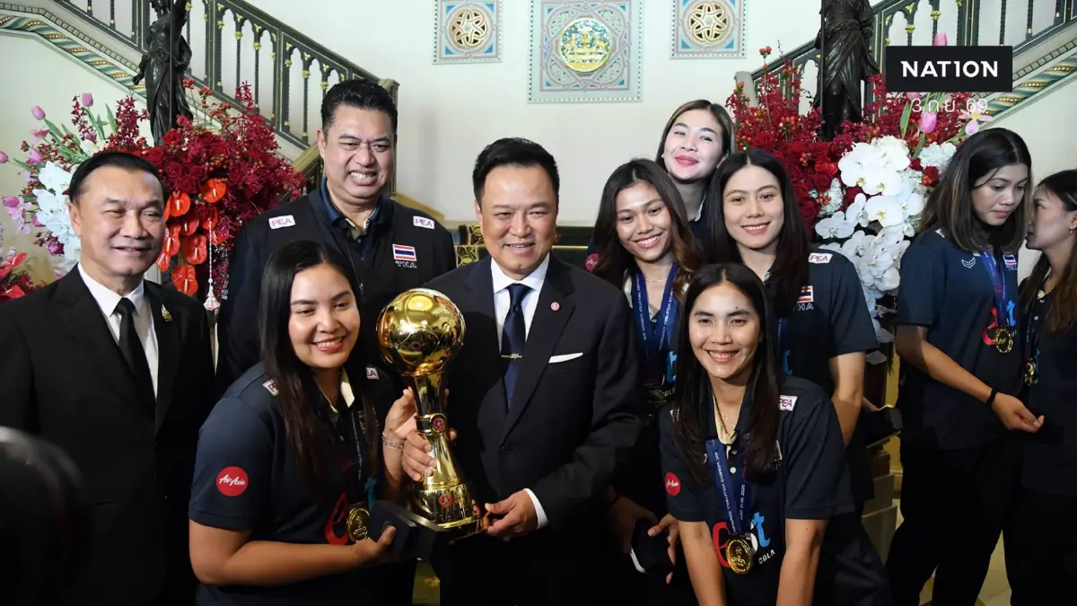 ตัวมัมสุดปัง! "นายกฯ" เปิดทำเนียบเลี้ยงต้อนรับ "วอลเลย์บอลสาวไทย" พร้อมลุย "โอลิมปิก 2028" พร้อมโชว์โอนเงินสด 14 ล้าน เข้าบัญชีเรียลไทม์