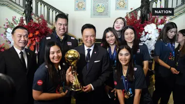 ตัวมัมสุดปัง! "นายกฯ" เปิดทำเนียบเลี้ยงต้อนรับ "วอลเลย์บอลสาวไทย" พร้อมลุย "โอลิมปิก 2028" พร้อมโชว์โอนเงินสด 14 ล้าน เข้าบัญชีเรียลไทม์