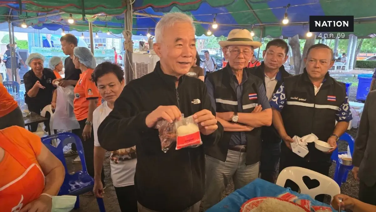 “สุวัจน์” เปิด “ครัวโคราช” เติมกำลังใจช่วยเหลือผู้ประสบภัยน้ำท่วม “สุวัจน์” เปิด “ครัวโคราช” เติมกำลังใจช่วยเหลือผู้ประสบภัยน้ำท่วม