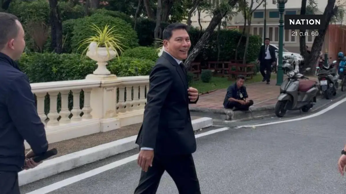 "พ.ต.ต.ยุทธนา" ขึ้นตึกไทยคู่ฟ้า เข้ารายงานตัวต่อ "นายกฯ" หลังย้ายนั่งผู้ทรงคุณวุฒิฯ "พ.ต.ต.ยุทธนา" ขึ้นตึกไทยคู่ฟ้า เข้ารายงานตัวต่อ "นายกฯ" หลังย้ายนั่งผู้ทรงคุณวุฒิฯ